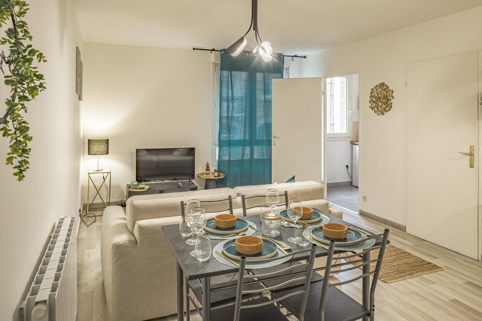 Julia Home, Madamedemconciergerie Remeš Exteriér fotografie