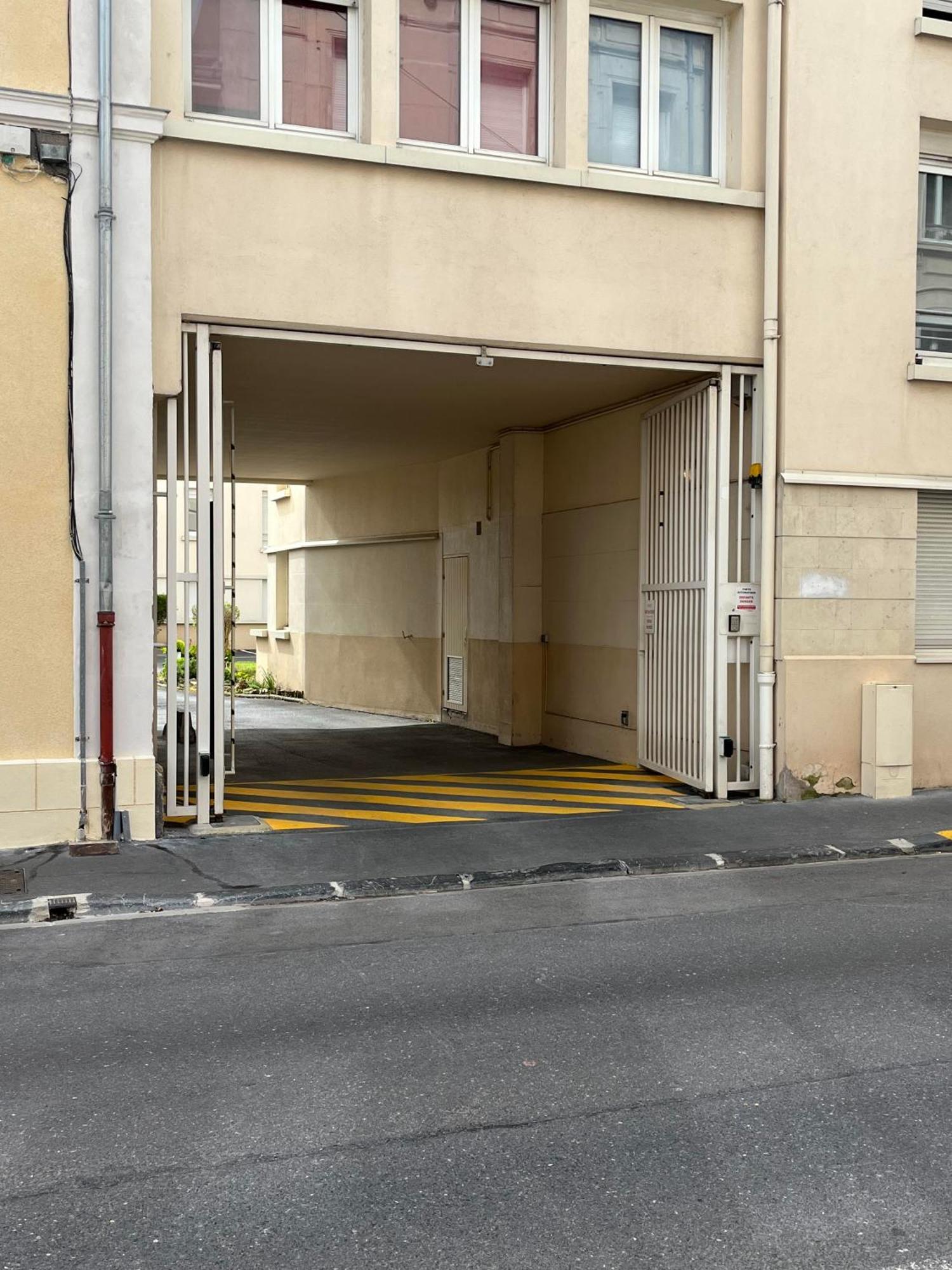 Julia Home, Madamedemconciergerie Remeš Exteriér fotografie
